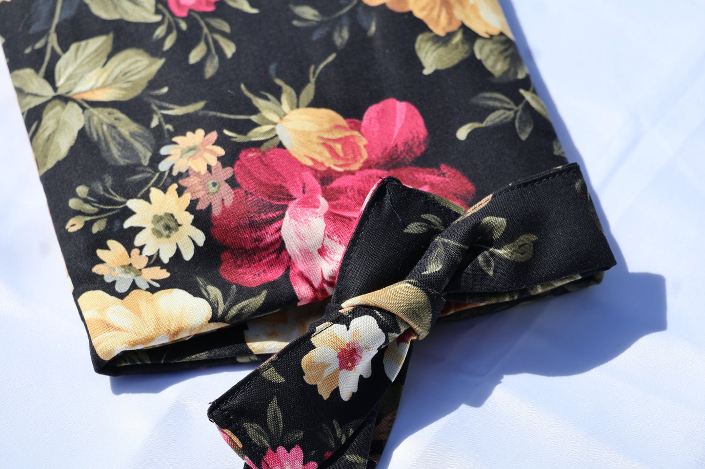 Midnight Bloom Kindle Sleeve Bow Strap