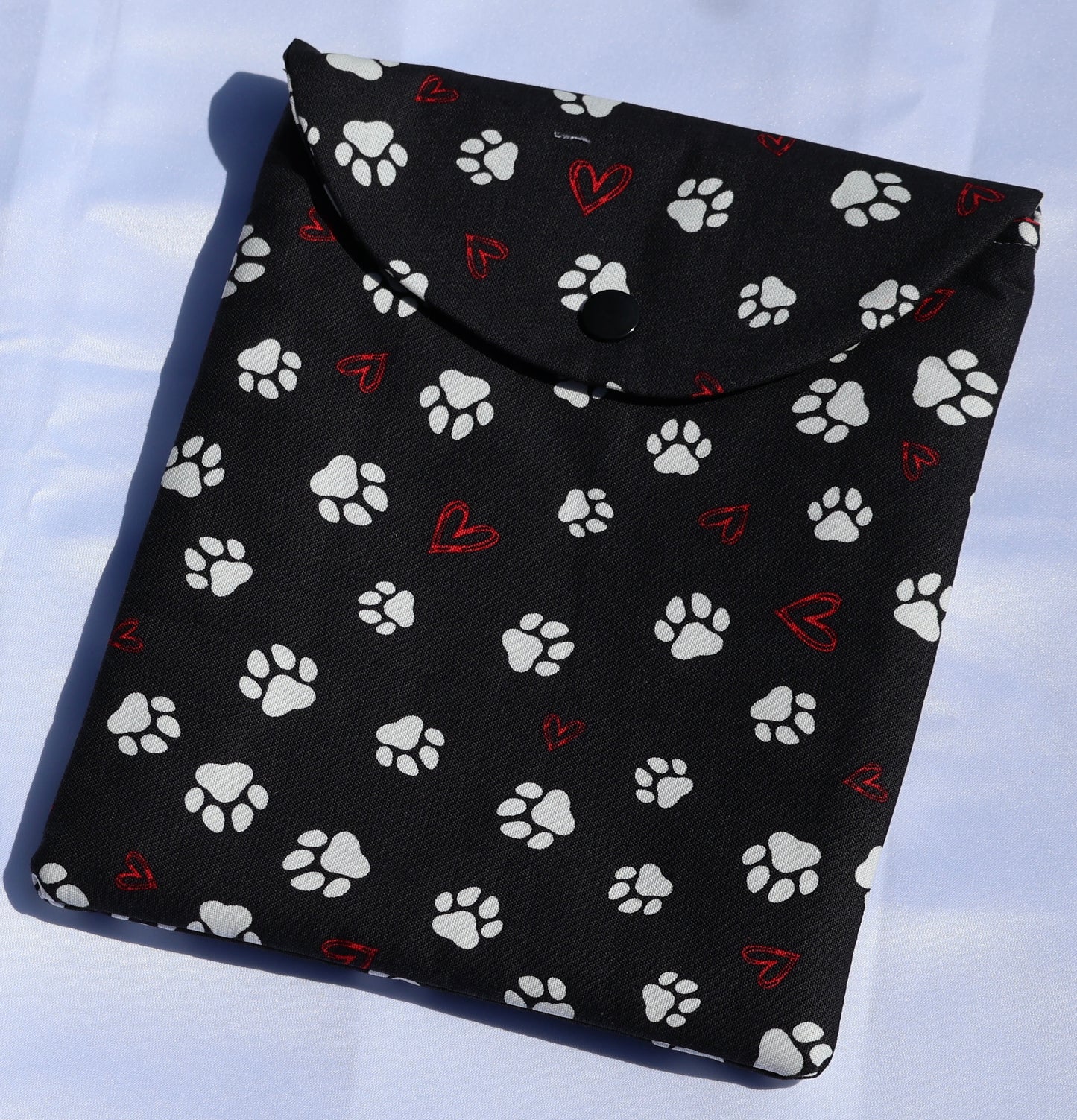 Paws & Hearts Kindle Sleeve