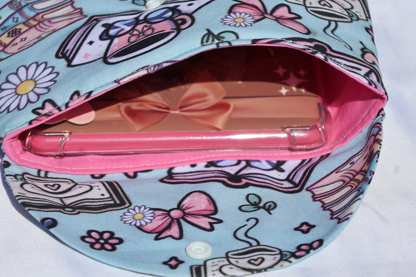 Bookish Bows Kindle Sleeve